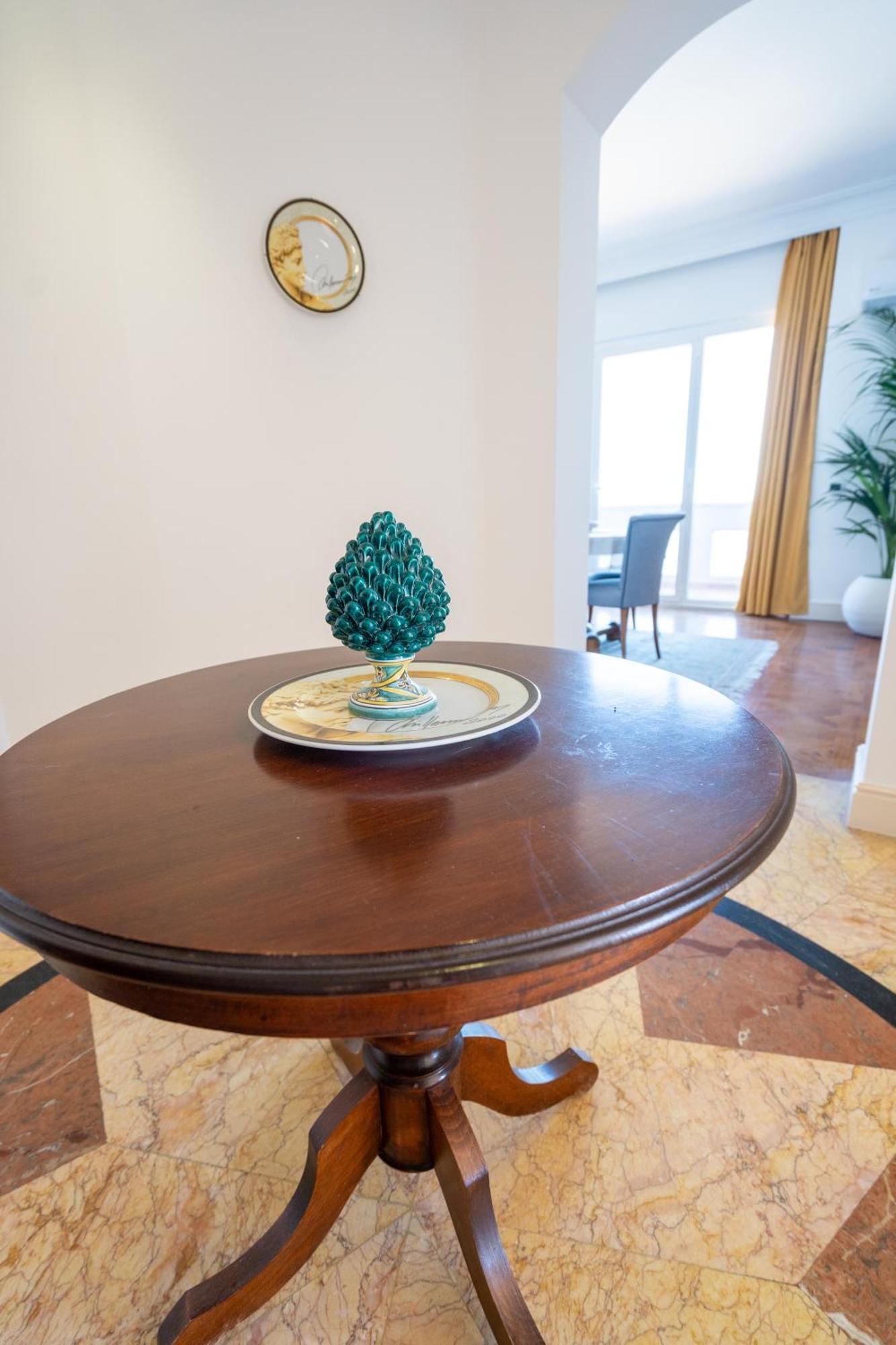Perla Marina Sea View Apartment カターニア エクステリア 写真