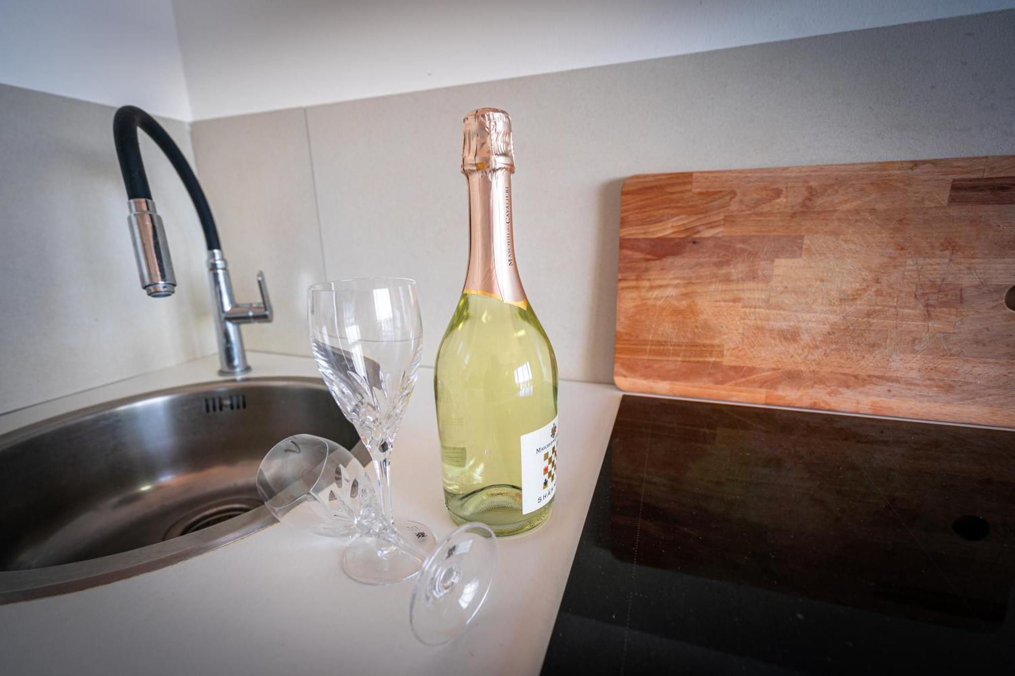 Perla Marina Sea View Apartment カターニア エクステリア 写真