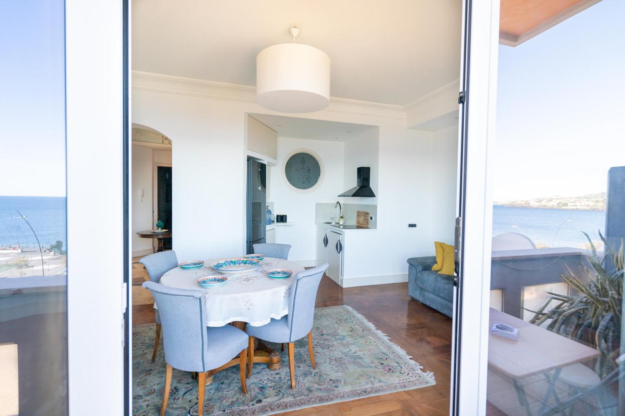 Perla Marina Sea View Apartment カターニア エクステリア 写真